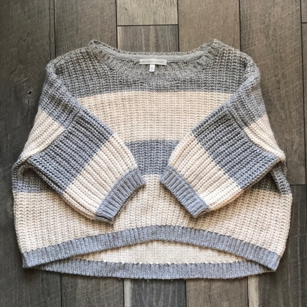Victoria’s Secret Wool Blend Chunky Knit Sweater - Picture 3 of 9